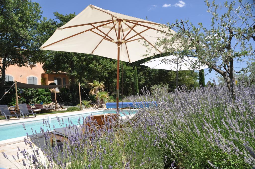 Le Clos Geraldy - Chambres D'Hotes De Charme, Piscine Et Spa Saint-Maximin Esterno foto