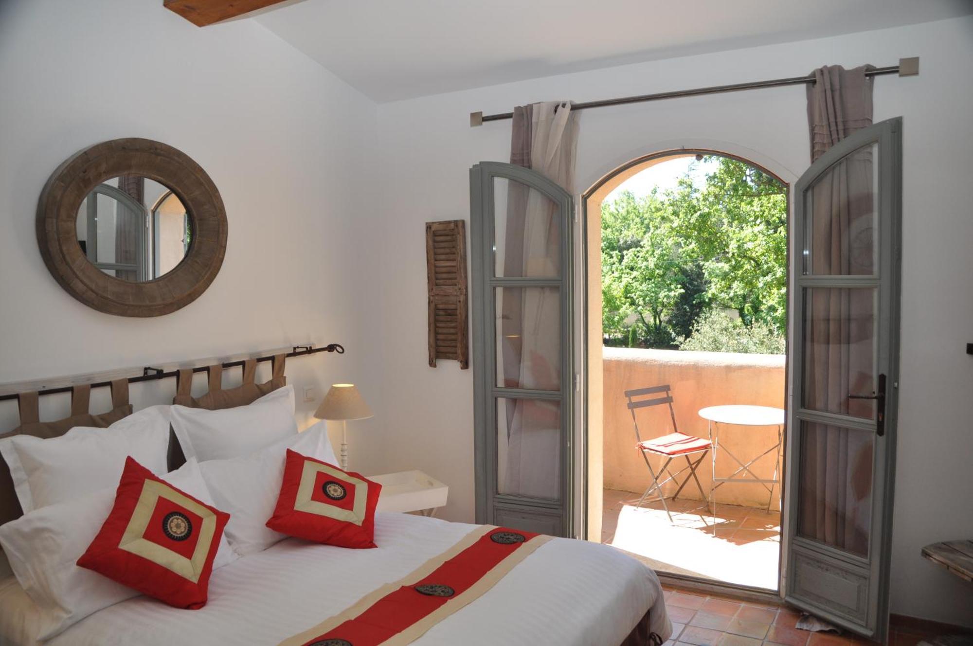 Le Clos Geraldy - Chambres D'Hotes De Charme, Piscine Et Spa Saint-Maximin Esterno foto